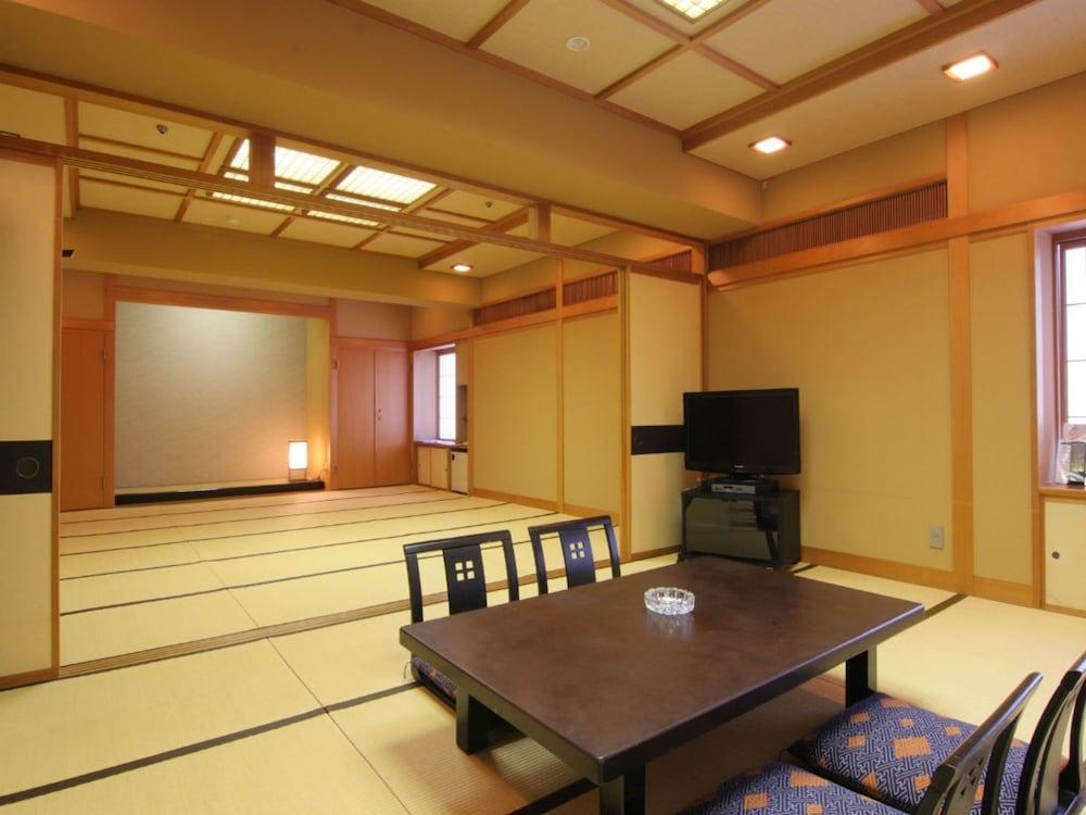 Kanazawa Kokusai Hotel Exterior photo